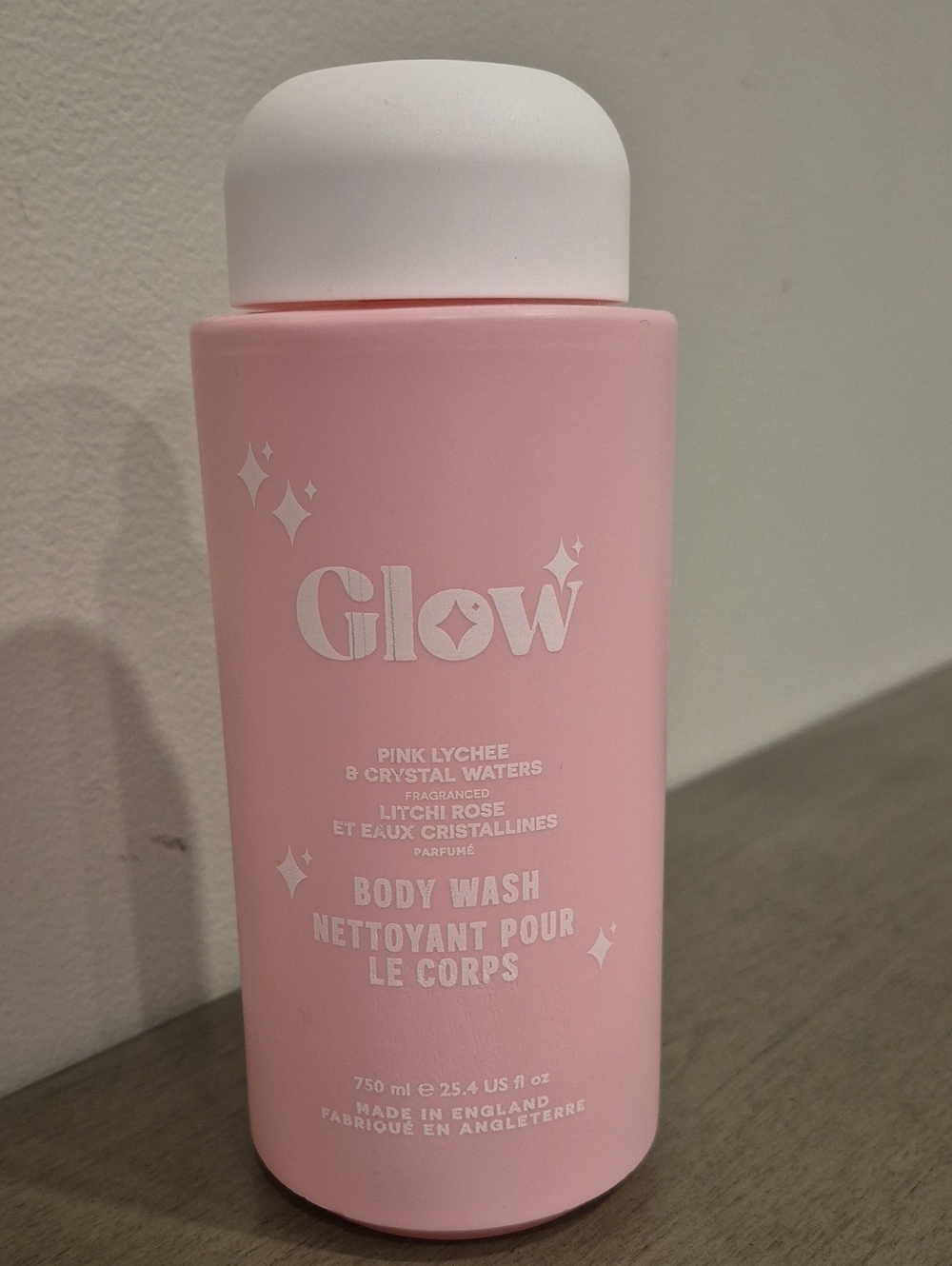 💙 GLO Body Wash — Pink Lychee & Crystal Waters Made In England